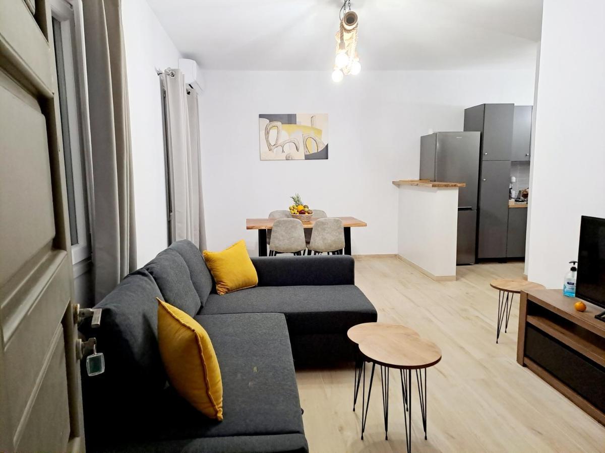 Πλατανακι 2 Seaview Apartment Ándros Екстериор снимка